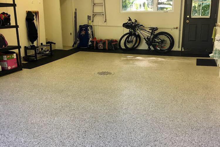 Les apports d'un revêtement de sol pour les garages