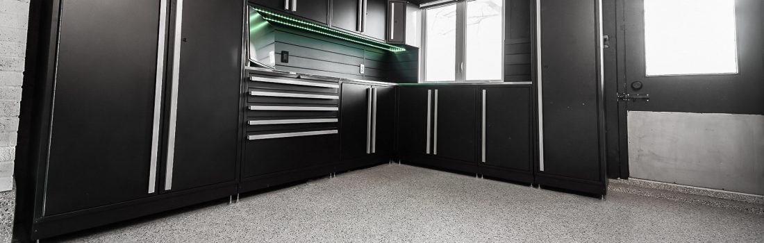 alt="sol résistant en polyaspartique de l'influenceur Charles Ouimet"